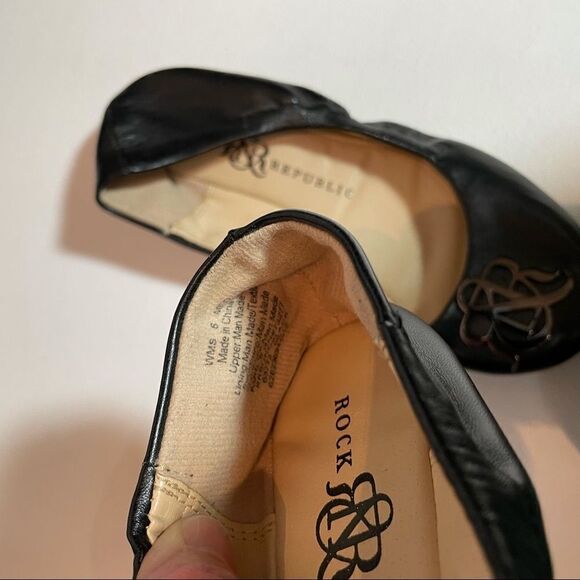 Rock & Republic size 6 ballet flats with hematite colored emblem logo - Picture 3 of 5